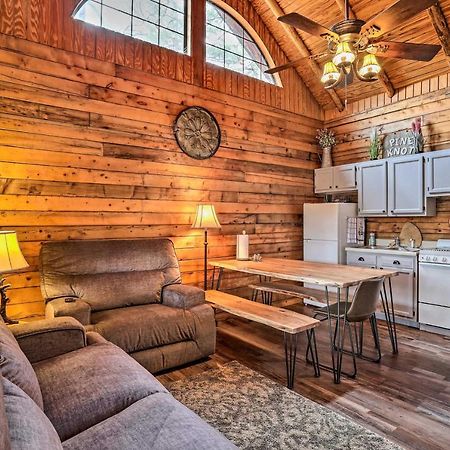 Broken Bow Log Cabin With Fire Pit, Pond, And Deck! Zewnętrze zdjęcie