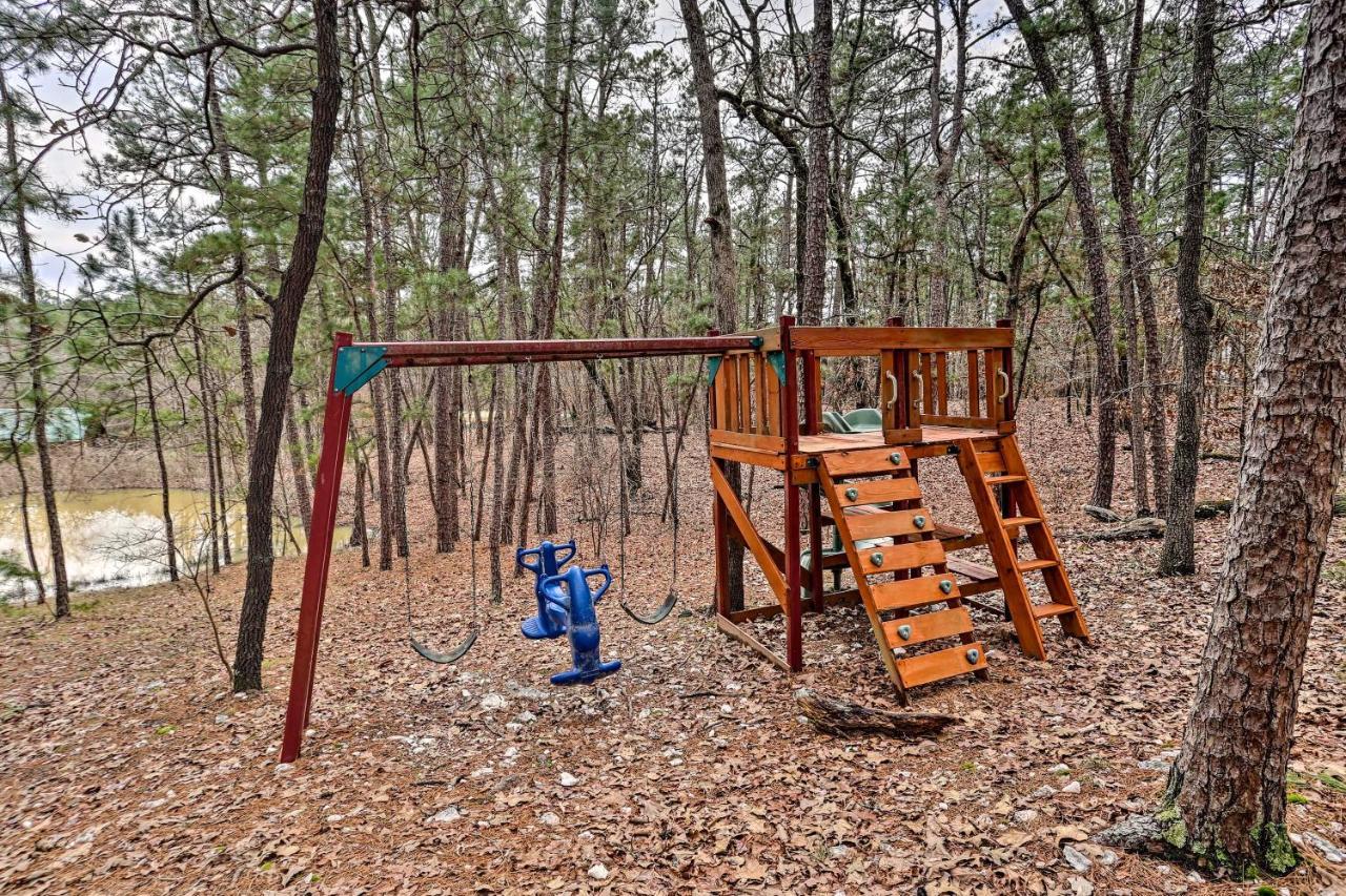Broken Bow Log Cabin With Fire Pit, Pond, And Deck! Zewnętrze zdjęcie