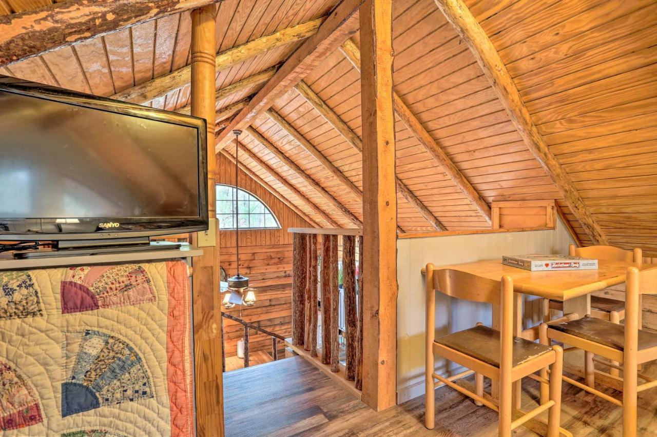 Broken Bow Log Cabin With Fire Pit, Pond, And Deck! Zewnętrze zdjęcie